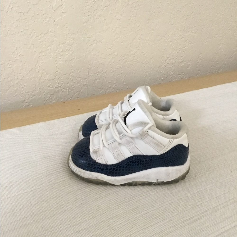 Nike Air Jordan X1- CD6849-102 retro blue snake skin toddler sneakers size 4C